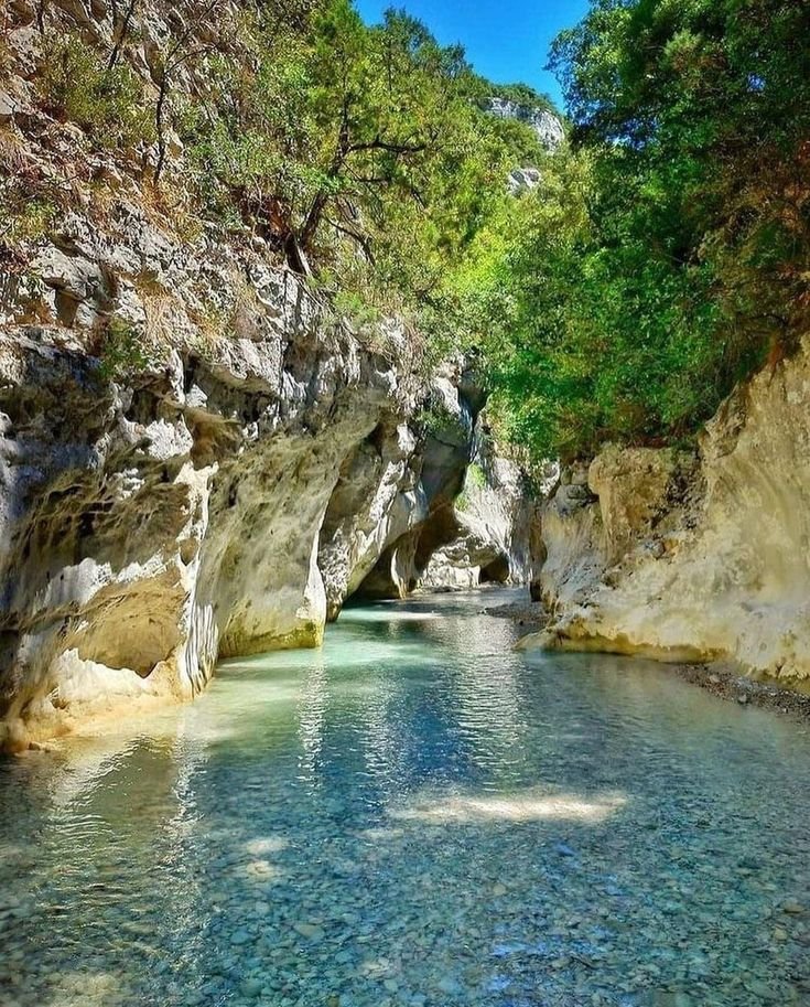 The Expansion of Luxury: From the Medina to the Private Estates of the Atlas